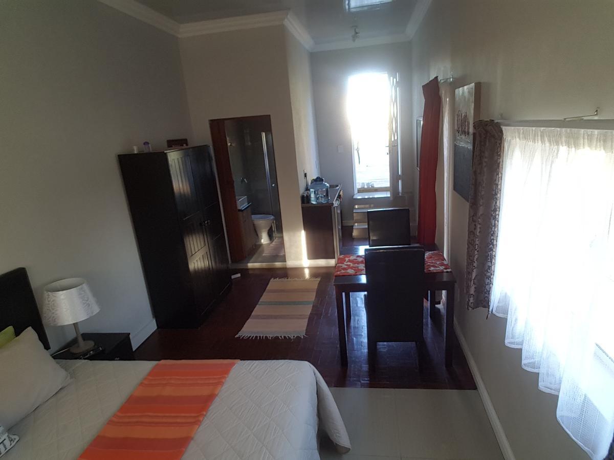 Beachway Guesthouse Порт Елизабет Екстериор снимка